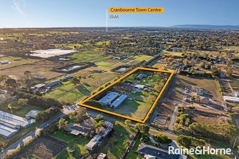 Devon-Meadows-image18