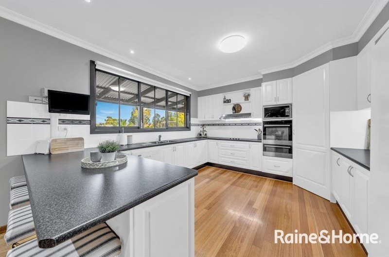 Devon-Meadows-image5